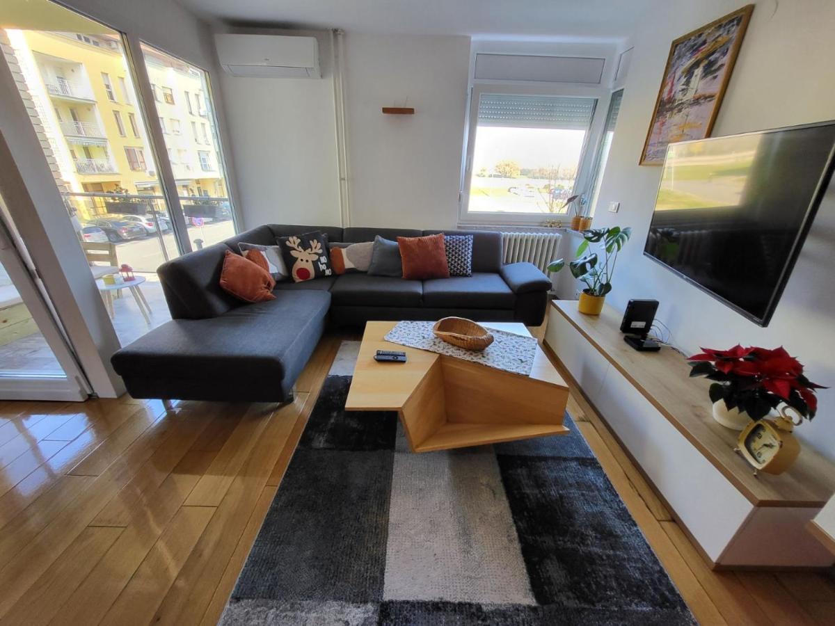 Apartman Bruna Self Check-In Osijek Exterior foto